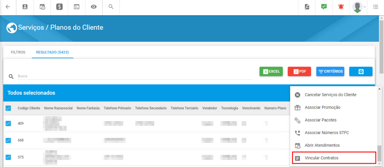 imagem_que_mostra_o_menu_de_vincular_contratos_no_relatorio_de_serviços_do_cliente
